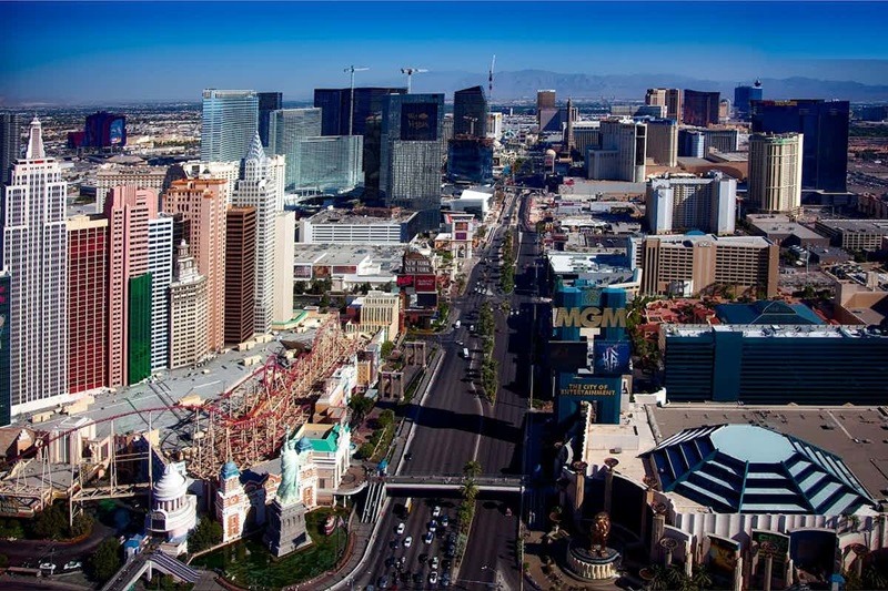 Avenida The Strip em Las Vegas na primavera