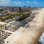 Melhores beach clubs na Praia do Futuro em Fortaleza