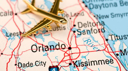 Avião e mapa de Orlando