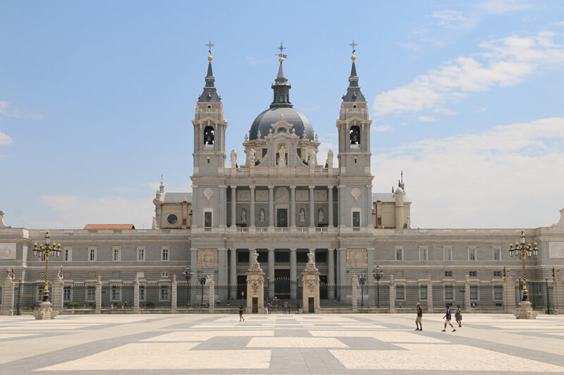 Vista da Catedral de la Almudena