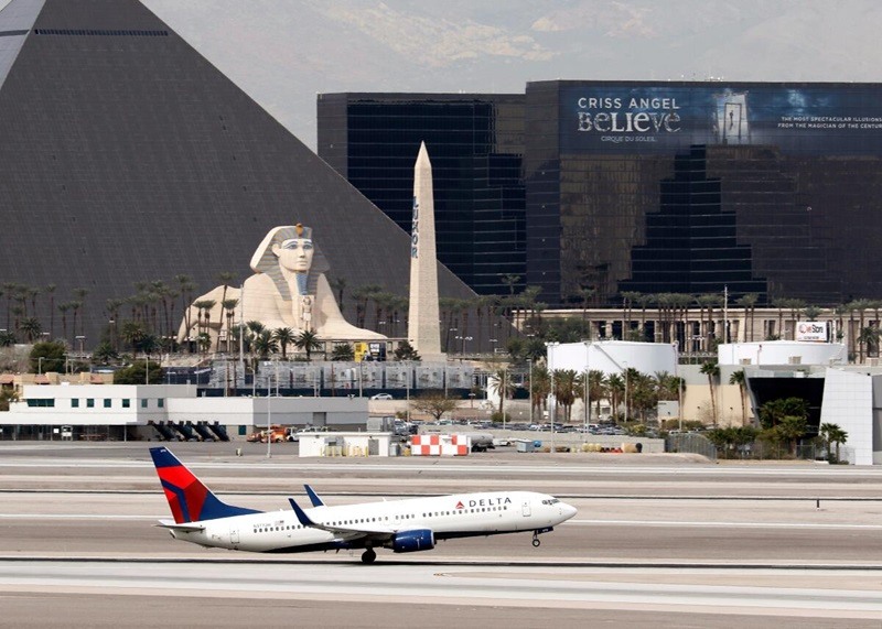 Avião no Aeroporto Internacional de Las Vegas