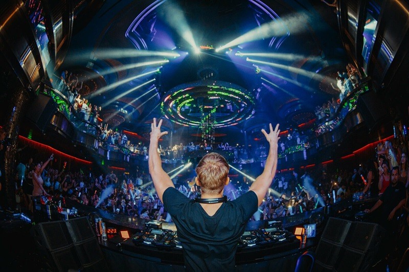 DJ Calvin Harris na Marquee Nightclub em Las Vegas