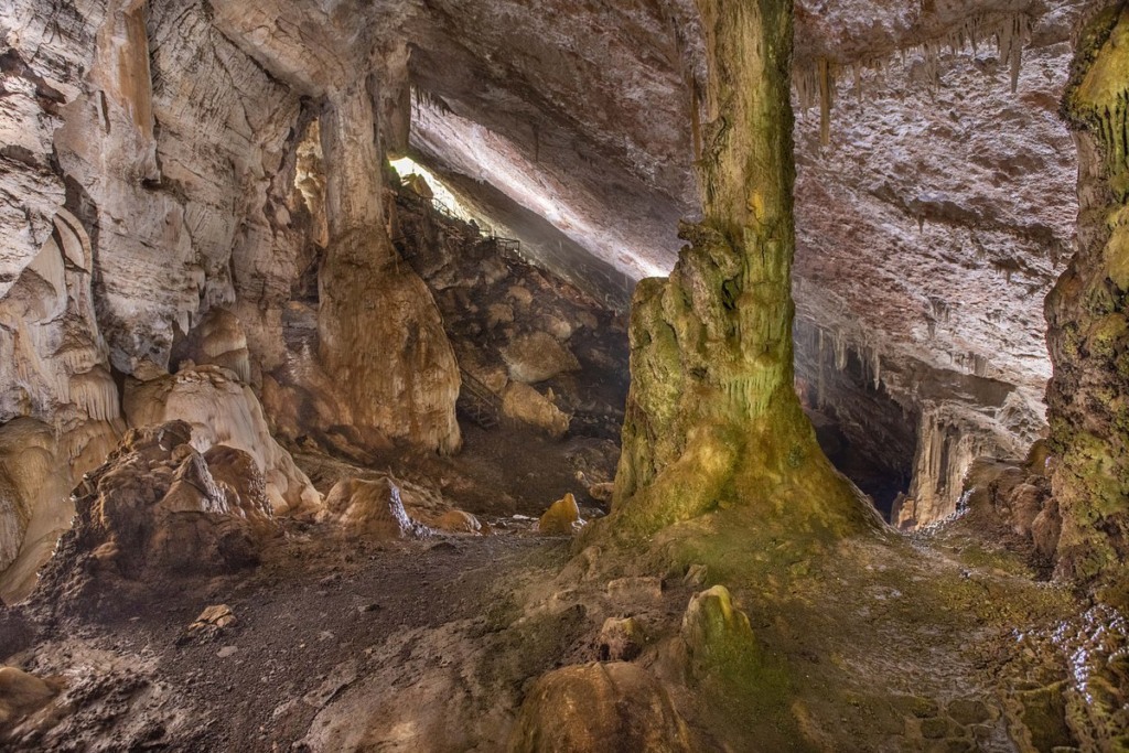 Conhecer a Gruta São Miguel não pode ficar fora do roteiro de 4 dias em Bonito