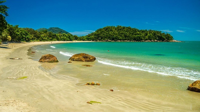 Praia Domingas Dias na cidade de Ubatuba