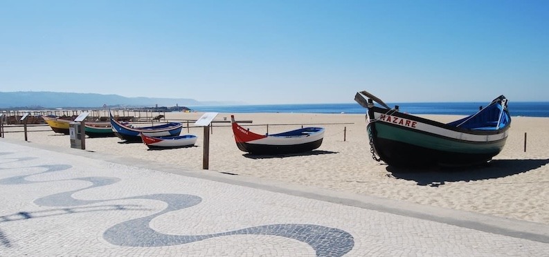 Praia da Vila na Nazaré