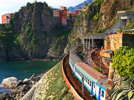 Trem em Cinque Terre