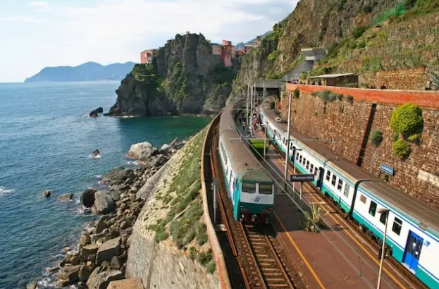 Trem em Cinque Terre