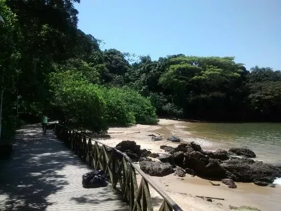 Praia do Buraco